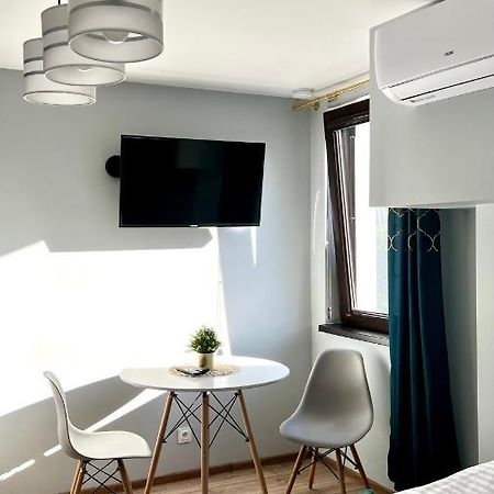Aparthotel W Dolinie Stawow Zator By Housine Las Eksteriør bilde