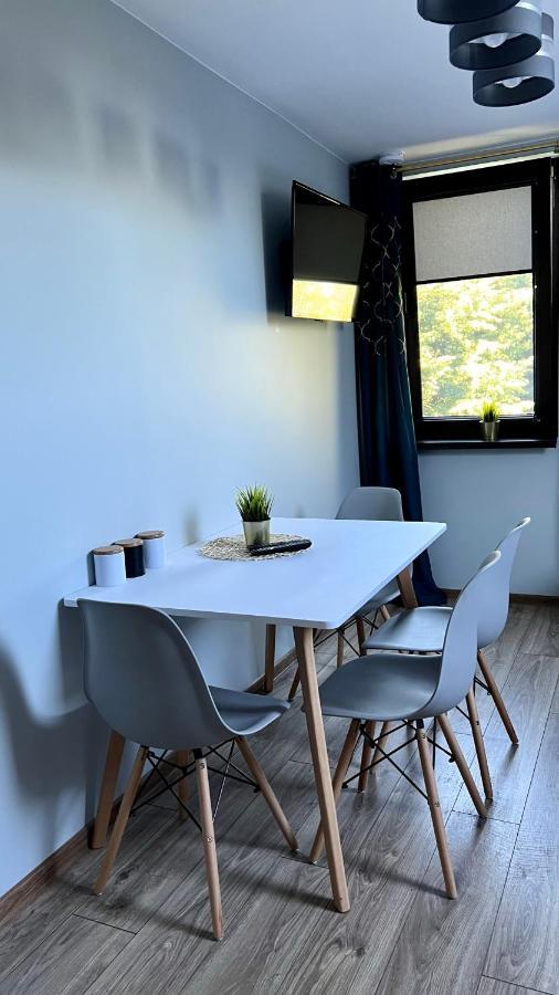 Aparthotel W Dolinie Stawow Zator By Housine Las Eksteriør bilde