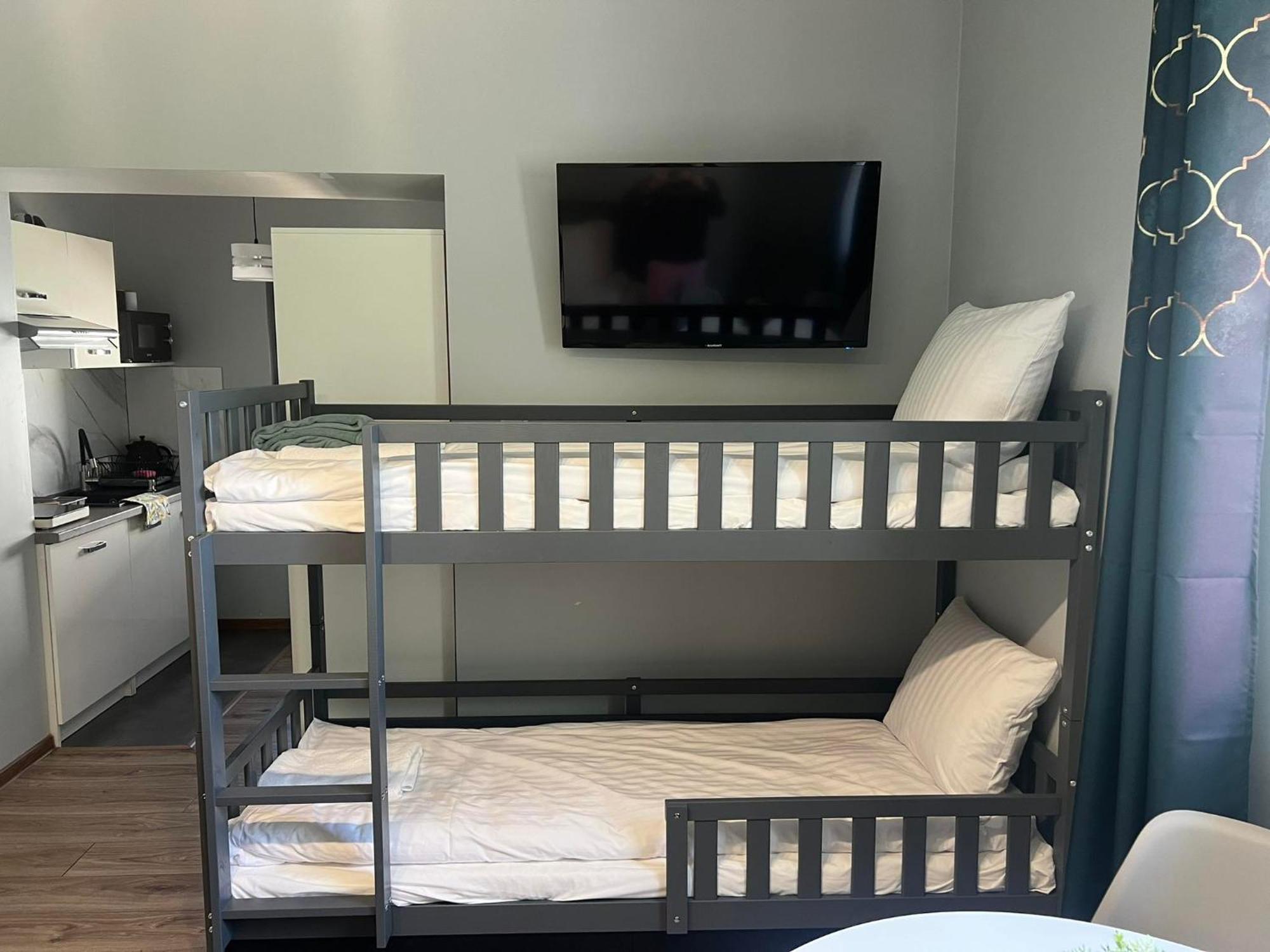 Aparthotel W Dolinie Stawow Zator By Housine Las Rom bilde